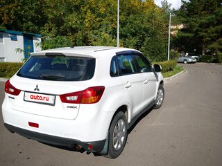 2013 Mitsubishi ASX I, белый, 850000 рублей, вид 4