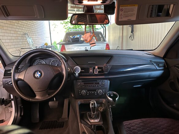 2012 BMW X1 20i I (E84), белый, 1500000 рублей - вид 6