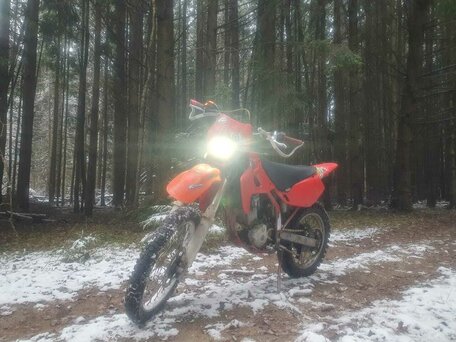 1998 Kawasaki KLX 250, красный, 210000 рублей, вид 1