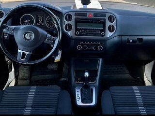 2011 Volkswagen Tiguan I, чёрный, 1699999 рублей, вид 3