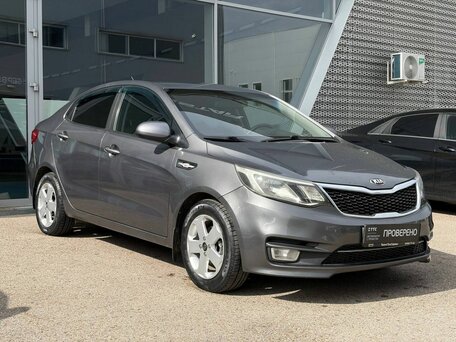 2016 Kia Rio III Рестайлинг, серый, 1060000 рублей, вид 3