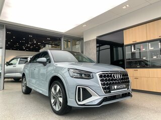 2026 Audi Q2 35 TFSI I Рестайлинг, серый, 3799000 рублей, вид 3