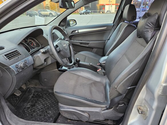 2008 Opel Astra H Рестайлинг, серебристый, 450000 рублей - вид 15