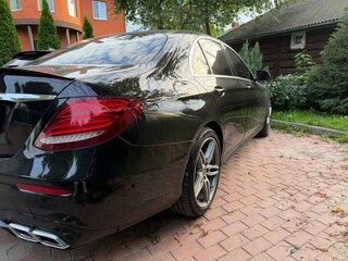 2019 Mercedes-Benz E-Класс 200 V (W213, S213, C238), чёрный, 4000000 рублей, вид 3