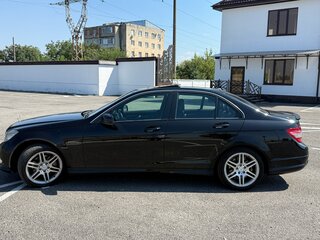 2010 Mercedes-Benz C-Класс 180 BlueEFFICIENCY III (W204), чёрный, 1150000 рублей, вид 4