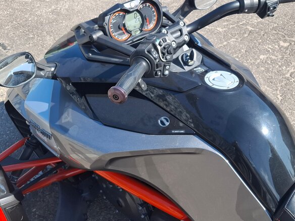 2015 BRP Can-Am Spyder, серый, 1890000 рублей - вид 13