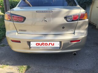 2010 Mitsubishi Lancer X, бежевый, 1800000 рублей, вид 3