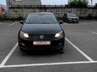 2018 Volkswagen Polo V Рестайлинг, чёрный, 1395000 рублей, вид 1