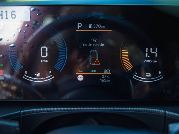 2025 Hyundai Santa Fe V (MX5), белый, 5380000 рублей - вид 5