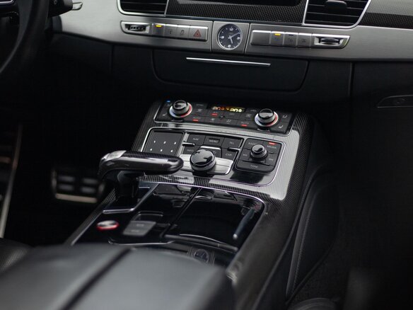 2014 Audi S8 III (D4) Рестайлинг, чёрный, 4500000 рублей - вид 32