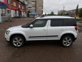 2017 Skoda Yeti I Рестайлинг, белый, 1850000 рублей, вид 4