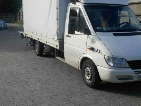 2001 Mercedes-Benz Sprinter, белый, 1500000 рублей - вид 1