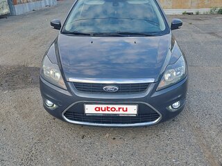 2011 Ford Focus II Рестайлинг, серый, 650000 рублей, вид 1