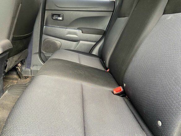 2012 Mitsubishi ASX I, серебристый, 552000 рублей - вид 8