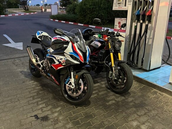 2021 BMW M 1000 RR, белый, 2200000 рублей - вид 3