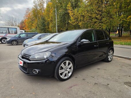 2010 Volkswagen Golf VI, чёрный, 700000 рублей, вид 3