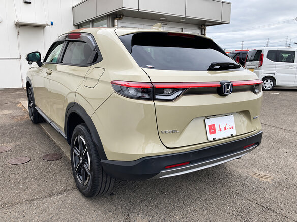 2023 Honda Vezel II, бежевый, 1680000 рублей - вид 6