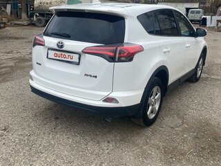 2017 Toyota RAV4 IV (XA40) Рестайлинг, белый, 2400000 рублей, вид 5