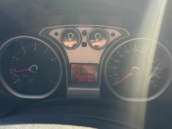 2010 Ford Focus II Рестайлинг, чёрный - вид 9