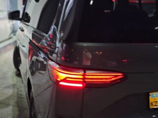 2022 Volkswagen Multivan T7, серый, 6980000 рублей, вид 2