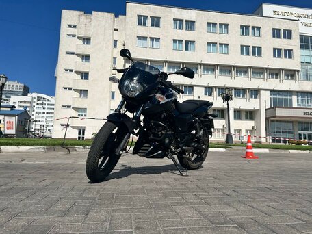 2022 Bajaj Pulsar 180, чёрный, 160000 рублей, вид 4