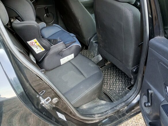 2013 Renault Megane III Рестайлинг, чёрный, 700000 рублей - вид 6