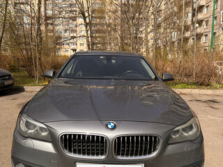 2013 BMW 5 серии 528i xDrive VI (F10/F11/F07) Рестайлинг, серый, 1930000 рублей, вид 3