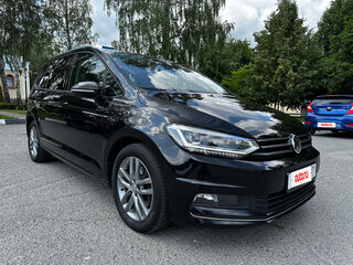2018 Volkswagen Touran II, чёрный, 2330000 рублей, вид 4