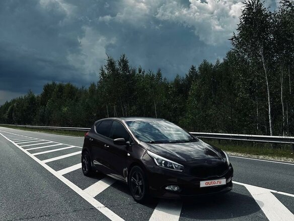 2014 Kia Ceed II, коричневый, 1200000 рублей - вид 26