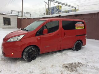 2019 Nissan e-NV200 40 kWh, красный, 3333333 рублей, вид 2