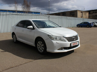 2012 Toyota Camry VII (XV50), чёрный, 1700000 рублей, вид 3