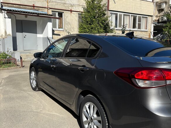 2017 Kia Cerato III Рестайлинг (Classic), серый, 1590000 рублей - вид 22