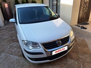 2008 Volkswagen Touran I Рестайлинг, белый, 800000 рублей, вид 1