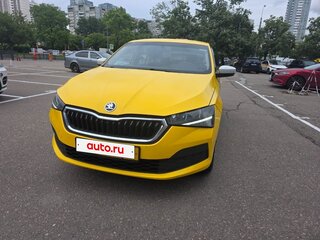 2021 Skoda Rapid II, жёлтый, 900000 рублей, вид 3