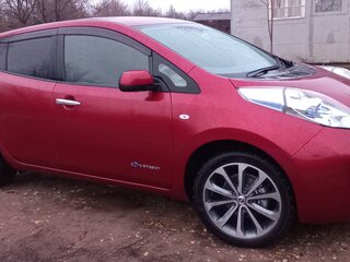 2012 Nissan Leaf I (ZE0/AZE0), пурпурный, 760000 рублей, вид 2