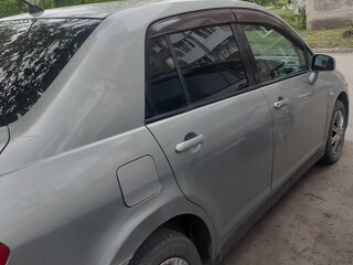 2005 Nissan Tiida Latio I, серый, 405000 рублей, вид 2