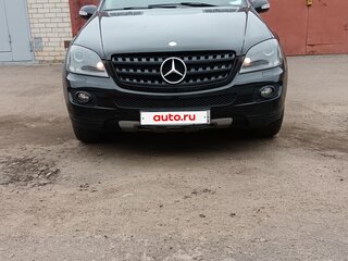 2006 Mercedes-Benz M-Класс 320 II (W164), чёрный, 1650000 рублей, вид 1