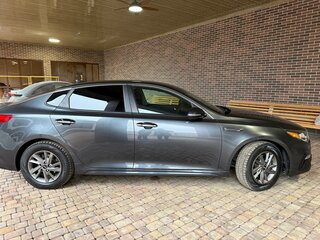 2019 Kia Optima IV Рестайлинг, серый, 2200000 рублей, вид 5
