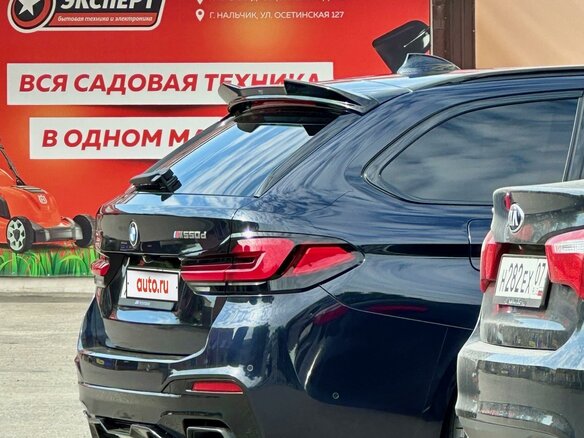 2018 BMW 5 серии M550d xDrive VII (G30/G31/G38), синий, 4880000 рублей - вид 15