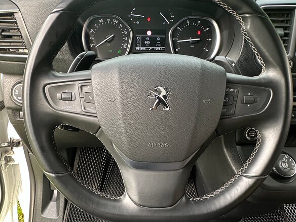 2021 Peugeot Traveller Long I, белый, 5200000 рублей - вид 12