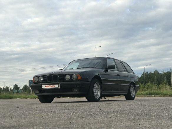 1994 BMW 5 серии 520i III (E34), чёрный - вид 2