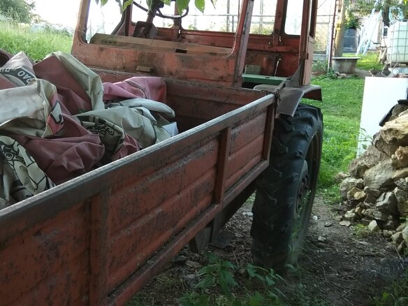 1983 ХТЗ Т-16, красный - вид 3