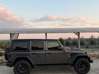 2021 Jeep Wrangler IV (JL), серый, 5650000 рублей, вид 2