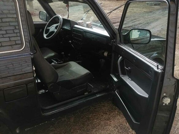 2017 Lada (ВАЗ) 2121 (4x4) I Рестайлинг, чёрный, 700000 рублей - вид 5