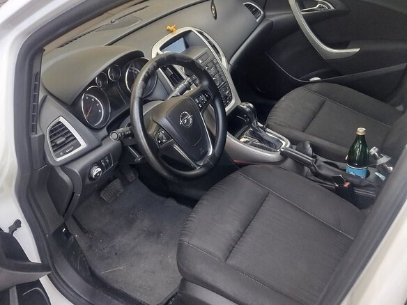2010 Opel Astra J, белый, 650000 рублей - вид 5
