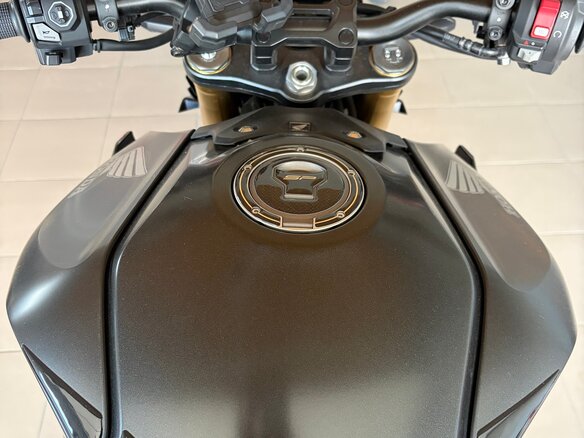 2025 Honda CB 1000 Hornet, чёрный, 1250000 рублей - вид 10