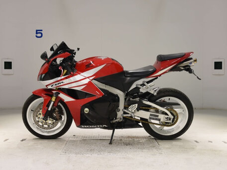 2012 Honda CBR 600RR, красный, 750000 рублей, вид 2