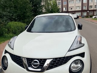 2018 Nissan Juke I Рестайлинг, белый, 1695000 рублей, вид 2