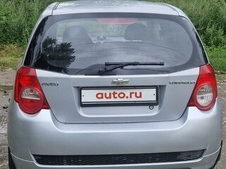 2010 Chevrolet Aveo I Рестайлинг, серебристый, 490000 рублей, вид 2