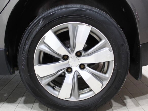 2014 Peugeot 2008 I, серый, 570000 рублей - вид 11